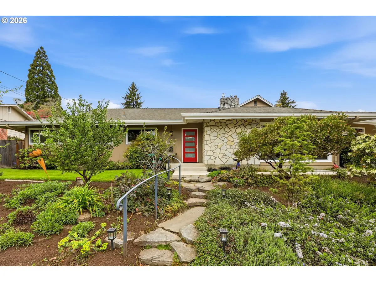 3435 SE Raymond St, Portland, OR 97202 - #1