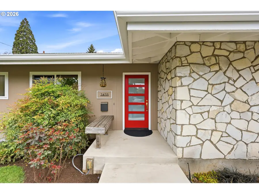 3435 SE Raymond St, Portland, OR 97202 - #2