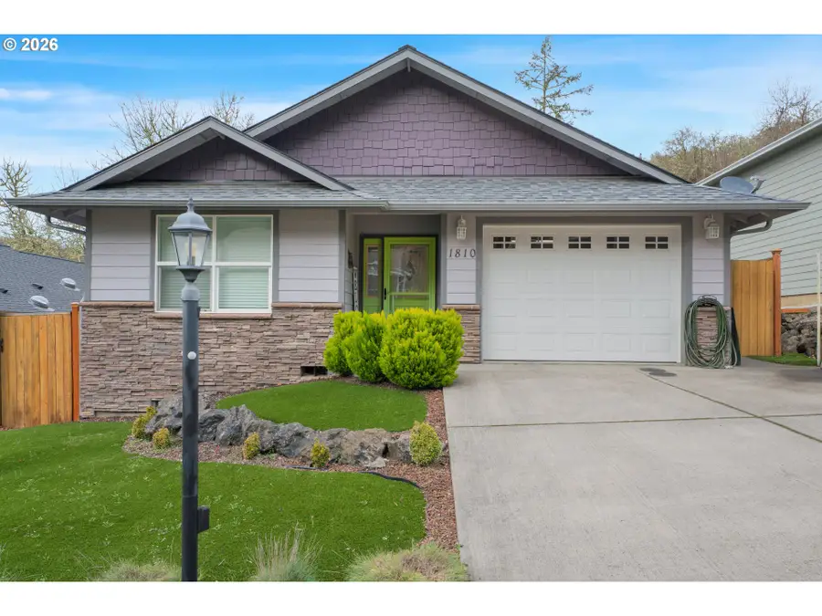 1810 NE Alameda Ave, Roseburg, OR 97470 - #2