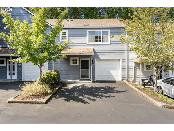 7169 SW Sagert St #103, Tualatin, OR 97062