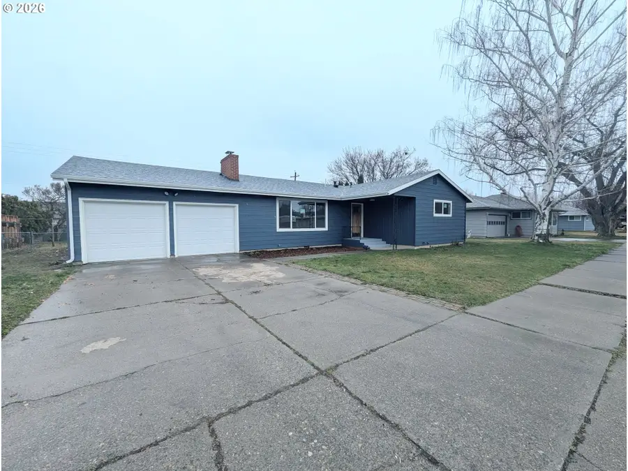 1050 Park St, Baker City, OR 97814 - #2