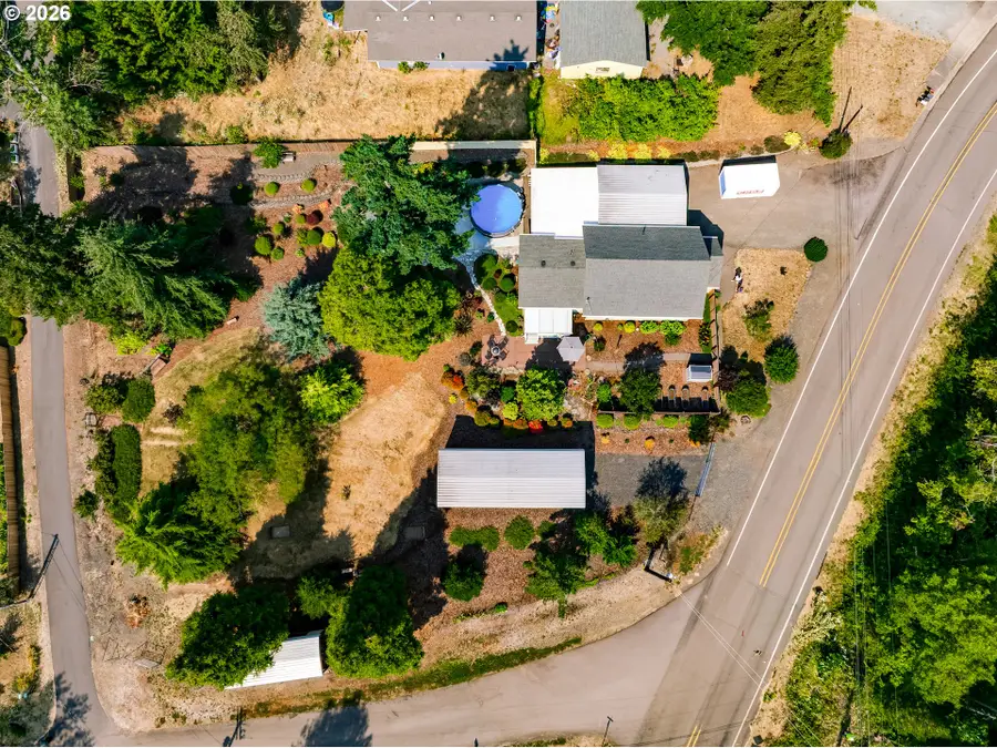 374 E Main St, Lowell, OR 97452 - #2