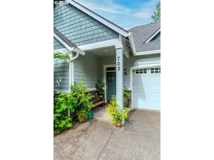703 SE Anderson Ln, Gresham, OR 97080 - #3