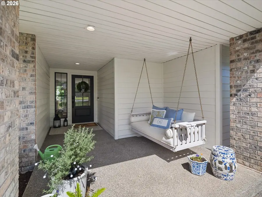 1731 NW Doral St, McMinnville, OR 97128 - #3