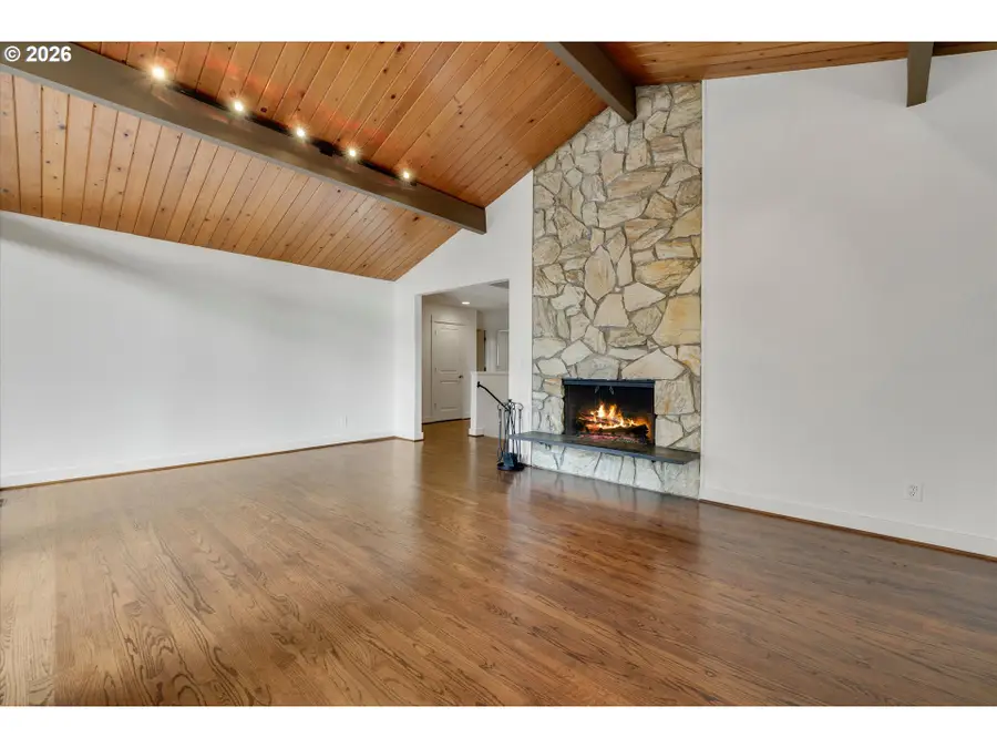 6435 SW 90th Ave, Portland, OR 97223 - #3