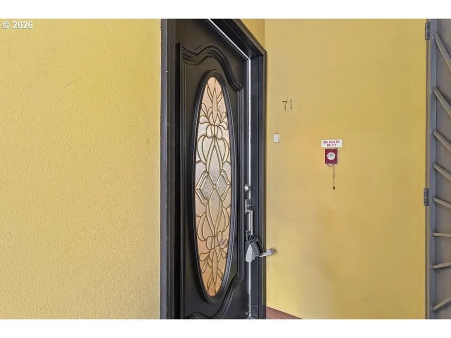 839 SW Broadway Dr #71, Portland, OR 97201 - #3