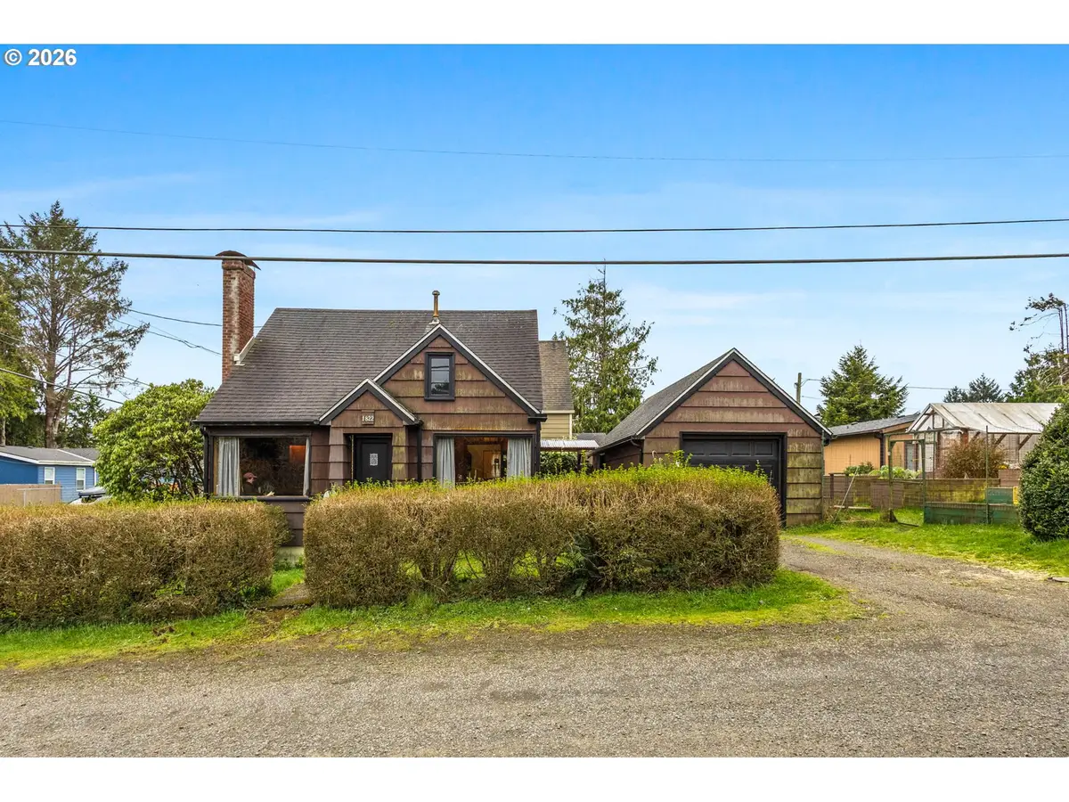 1822 SE 2nd St, Lincoln City, OR 97367 - #1