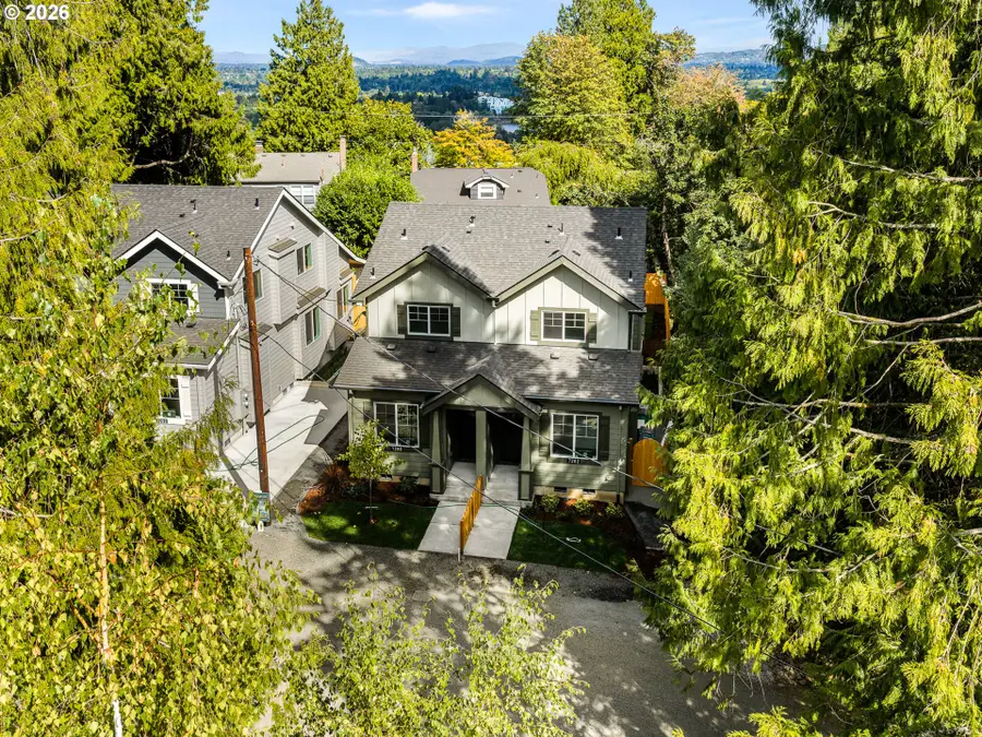 7260 SW 1st Ave, Portland, OR 97219 - #2