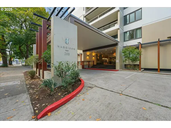 255 SW Harrison St #1B, Portland, OR 97201