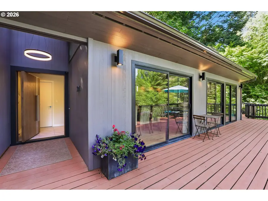 3101 SW Cascade Dr, Portland, OR 97205 - #3