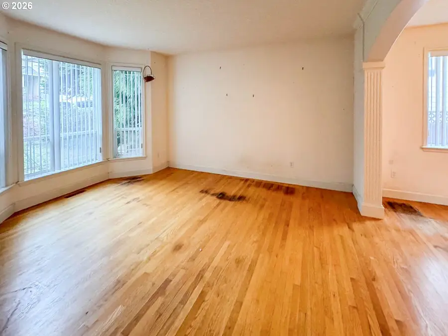 16111 SE Bybee Ct, Portland, OR 97236 - #2