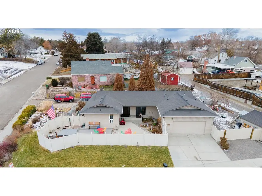 585 S Park Blvd, Ontario, OR 97914 - #2