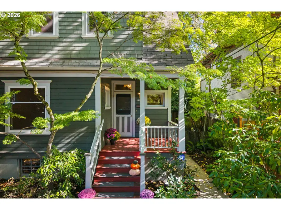 216 SE 17th Ave, Portland, OR 97214 - #2