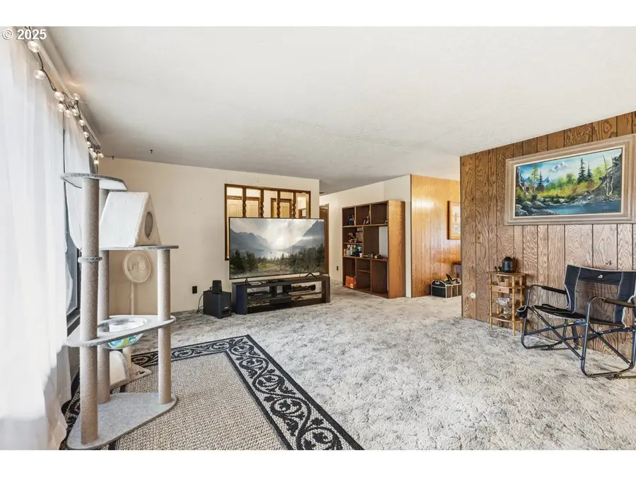 2100 Boyer Rd, Riddle, OR 97469 - Image #3