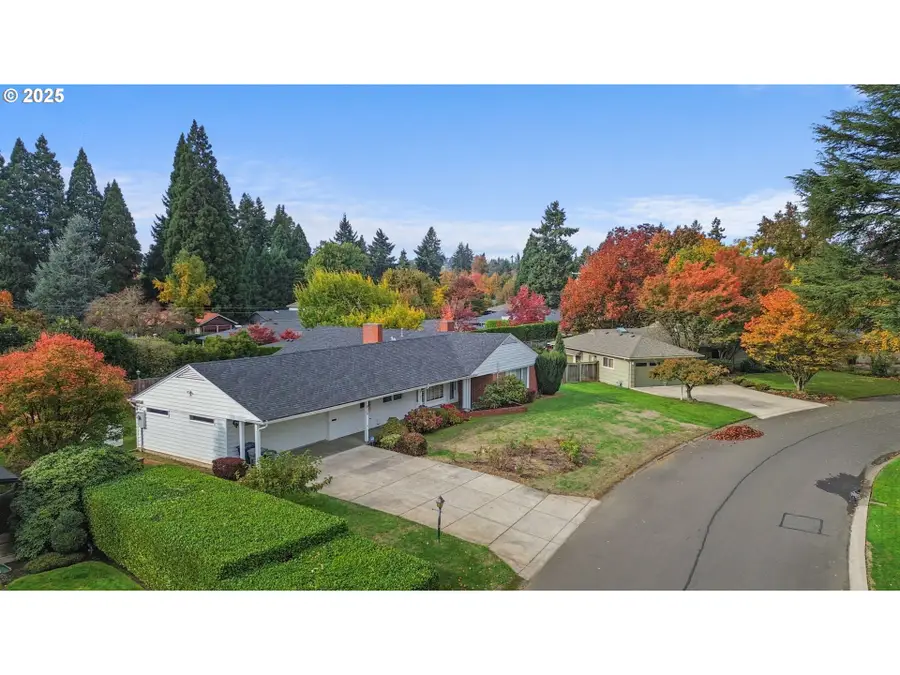 820 Lariat Dr, Eugene, OR 97401 - Image #3