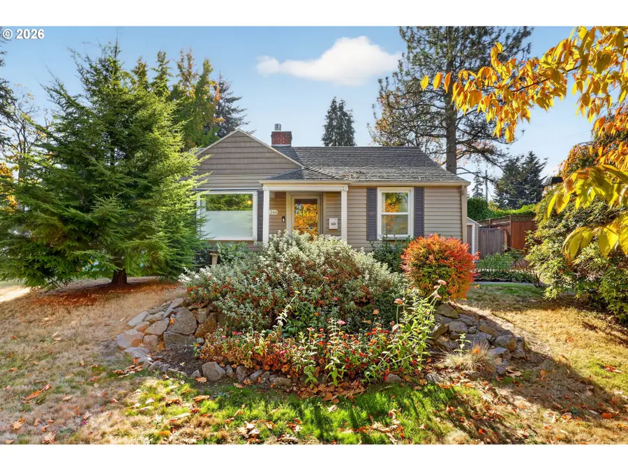 11244 NE Skidmore St, Portland, OR 97220 - #2