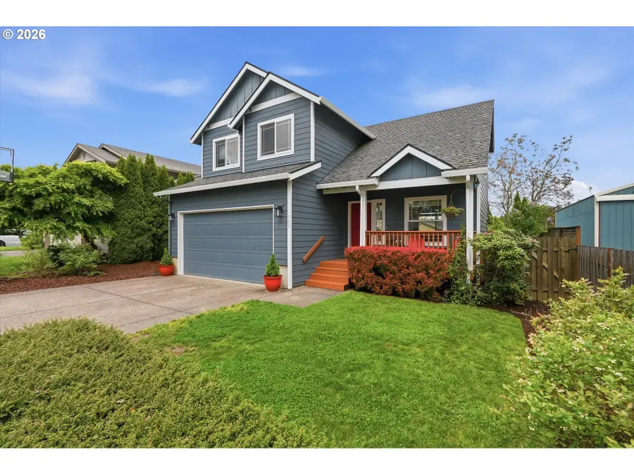 180 SW 3rd St, Dundee, OR 97115 - #2