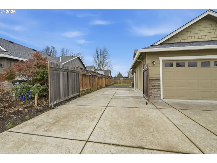 6090 Latour Ln, Eugene, OR 97402 - Image #3