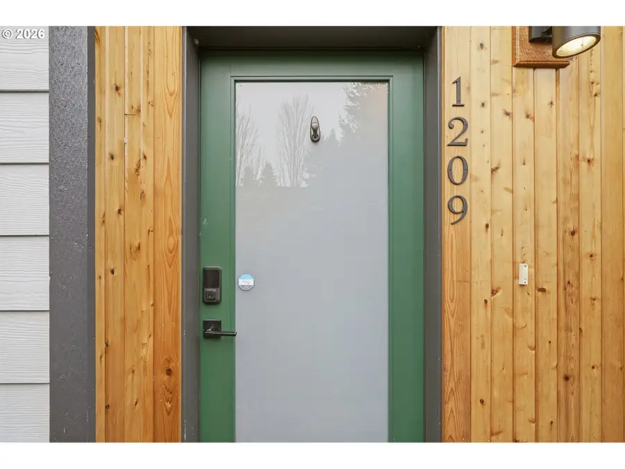 1209 N Winchell St #4, Portland, OR 97217 - Image #2