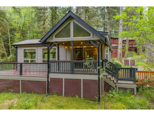 19921 Whaleshead Rd, Brookings, OR 97415