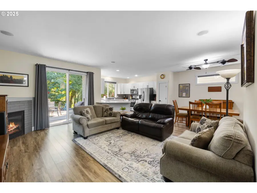 1082 57th St, Washougal, WA 98671 - #2