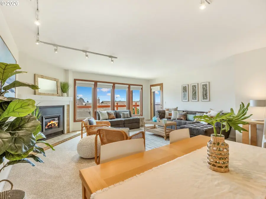355 N Breaker Point Dr #355, Cannon Beach, OR 97110 - #3