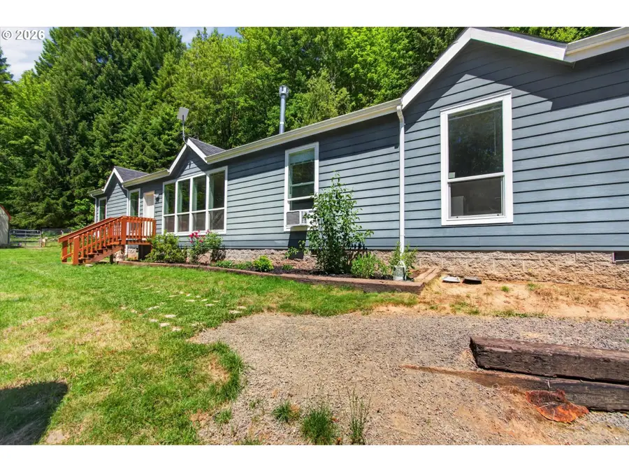 31193 Pittsburg Rd, Saint Helens, OR 97051 - #3