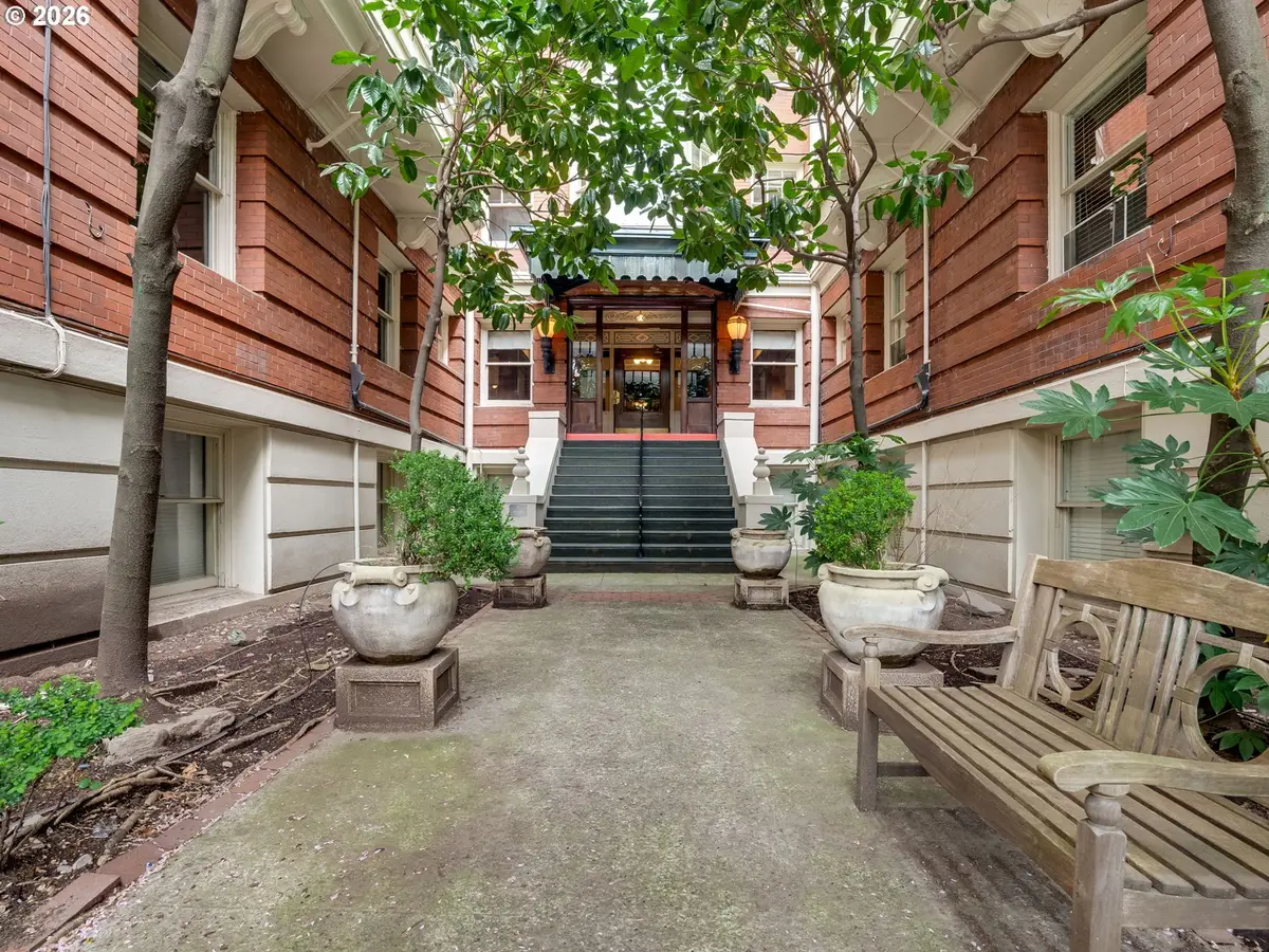 2083 NW Johnson St #41, Portland, OR 97209 - #1