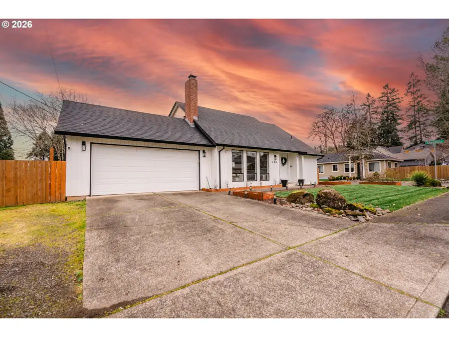 280 Nelson Ln, Gladstone, OR 97027 - #2