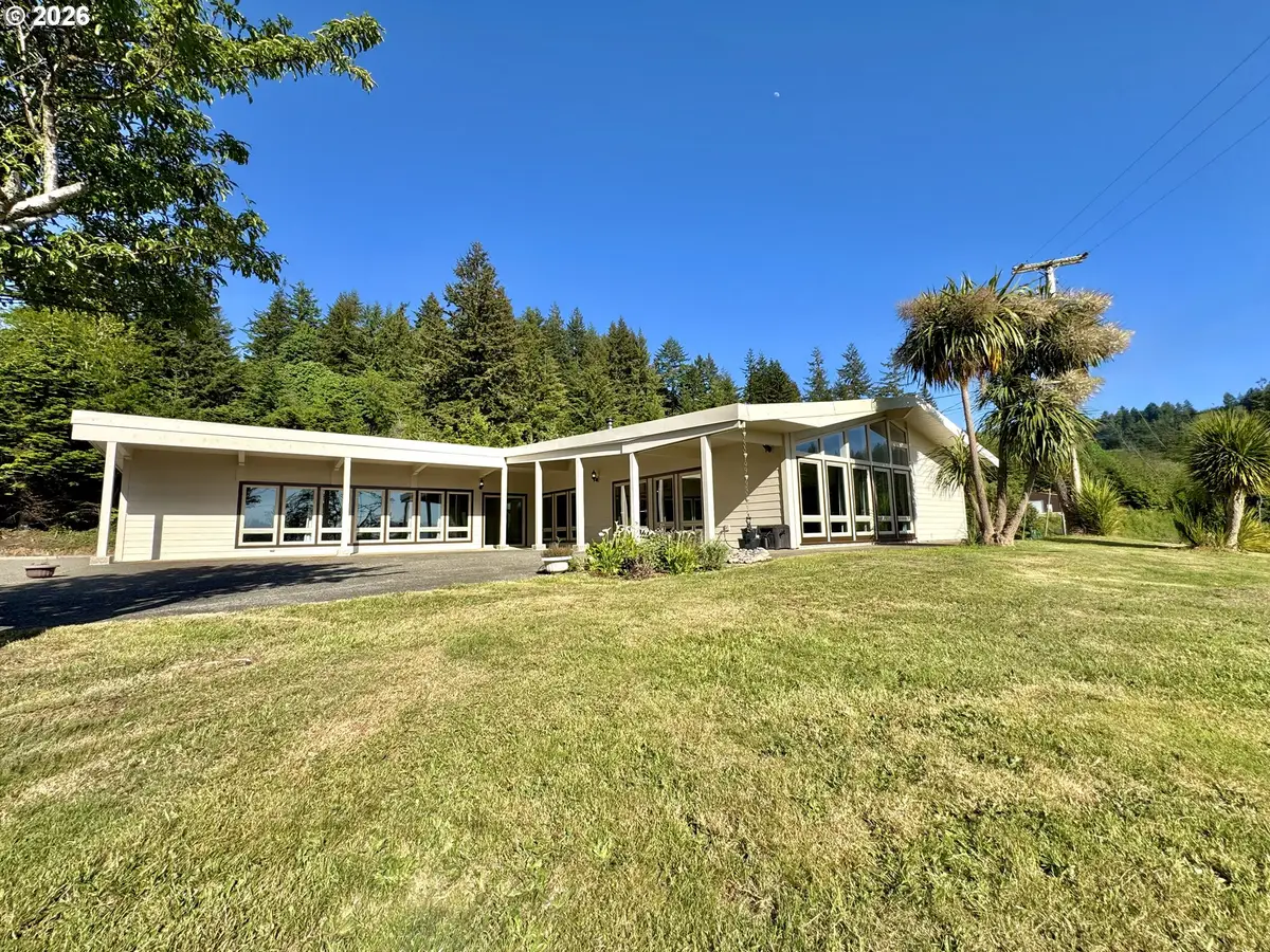 94475 Golf Course Ln, Eastside, OR 97459 - #1