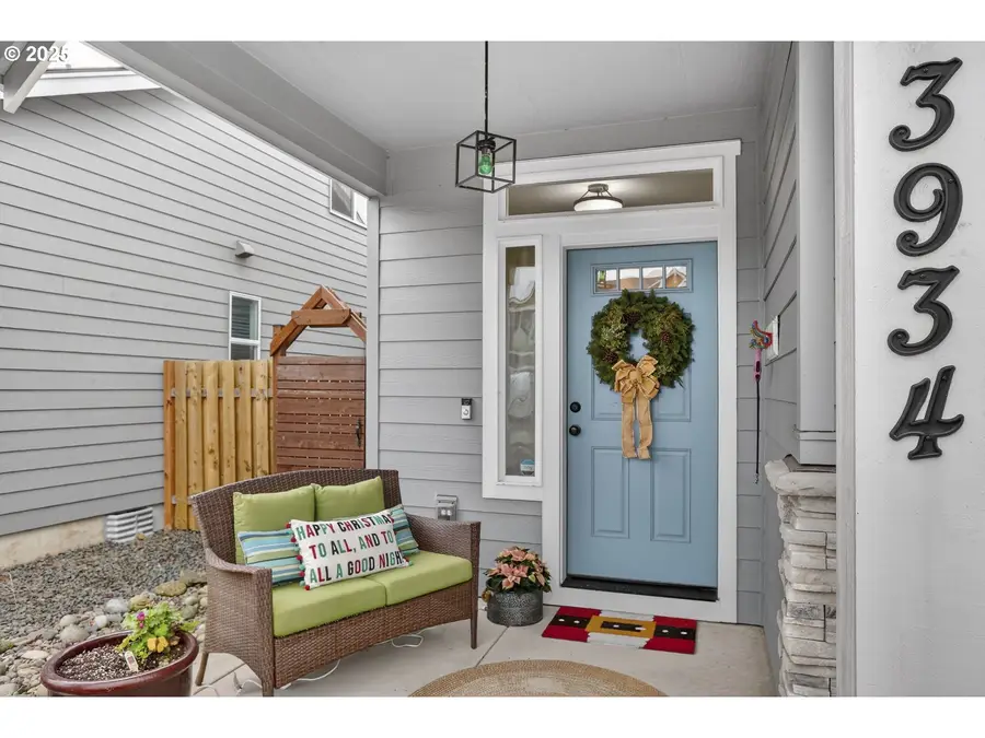 3934 N Boomer Dr, Newberg, OR 97132 - Image #3