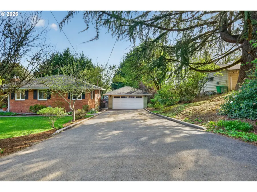 1620 SW Maplecrest Dr, Portland, OR 97219 - #2