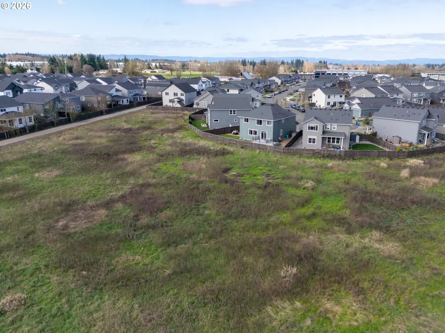 8827 N 1st Cir, Ridgefield, WA 98642 - #2