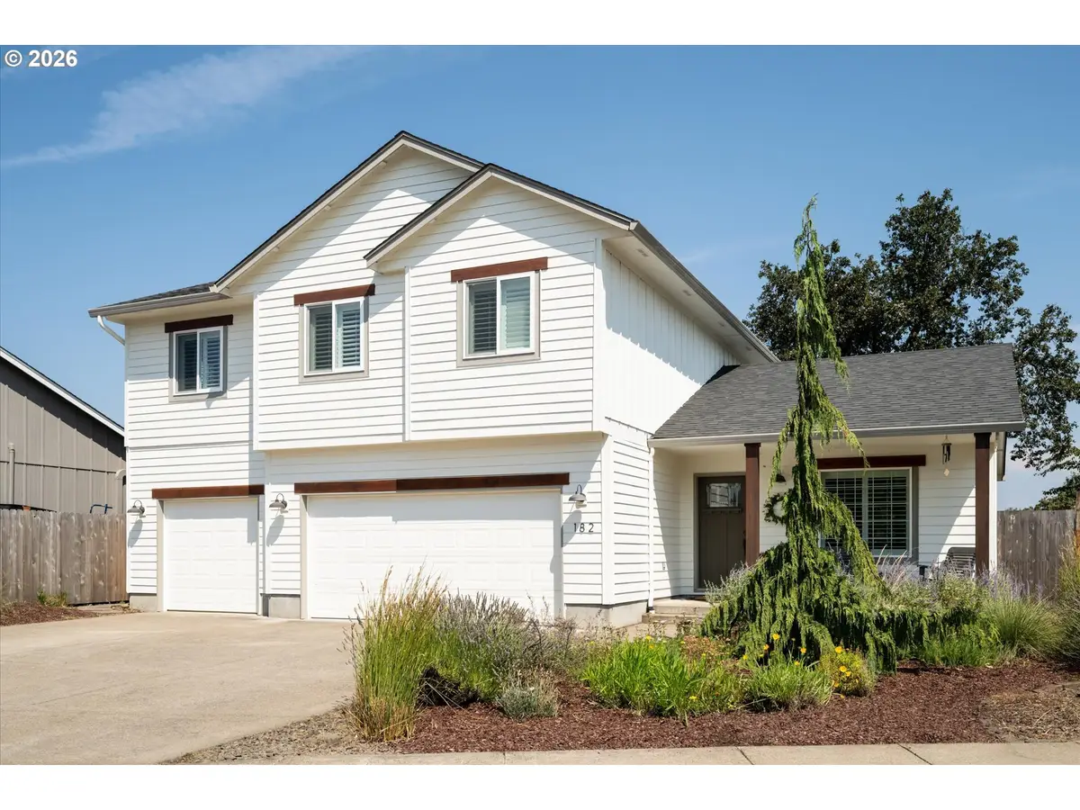 182 Sunday Dr, Creswell, OR 97426 - #1
