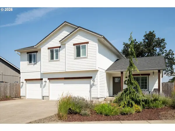 182 Sunday Dr, Creswell, OR 97426