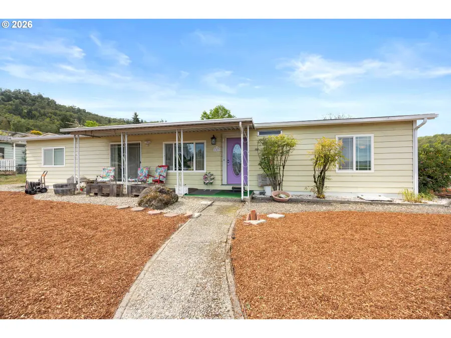 159 NW Kristen Ct, Roseburg, OR 97471 - #3