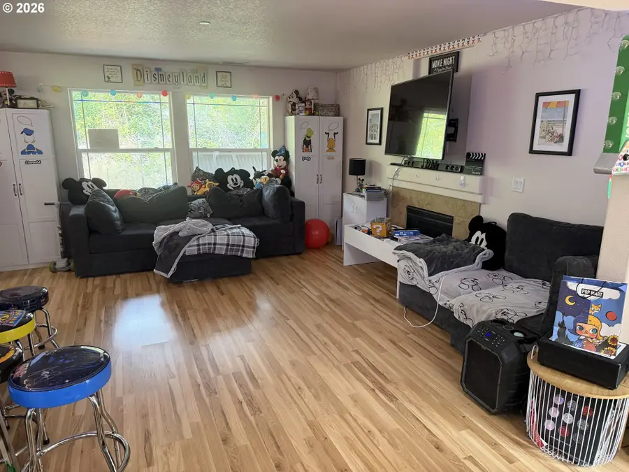 10535 SW Crestwood Dr, Beaverton, OR 97008 - #3