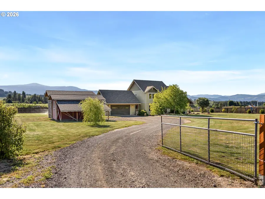 3066 Thomsen Rd, Hoodriver, OR 97031 - #3