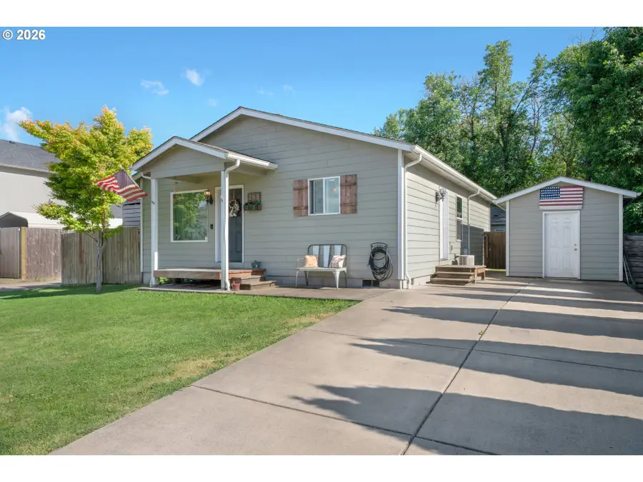 285 E 3rd Ave, Junction City, OR 97448 - #3