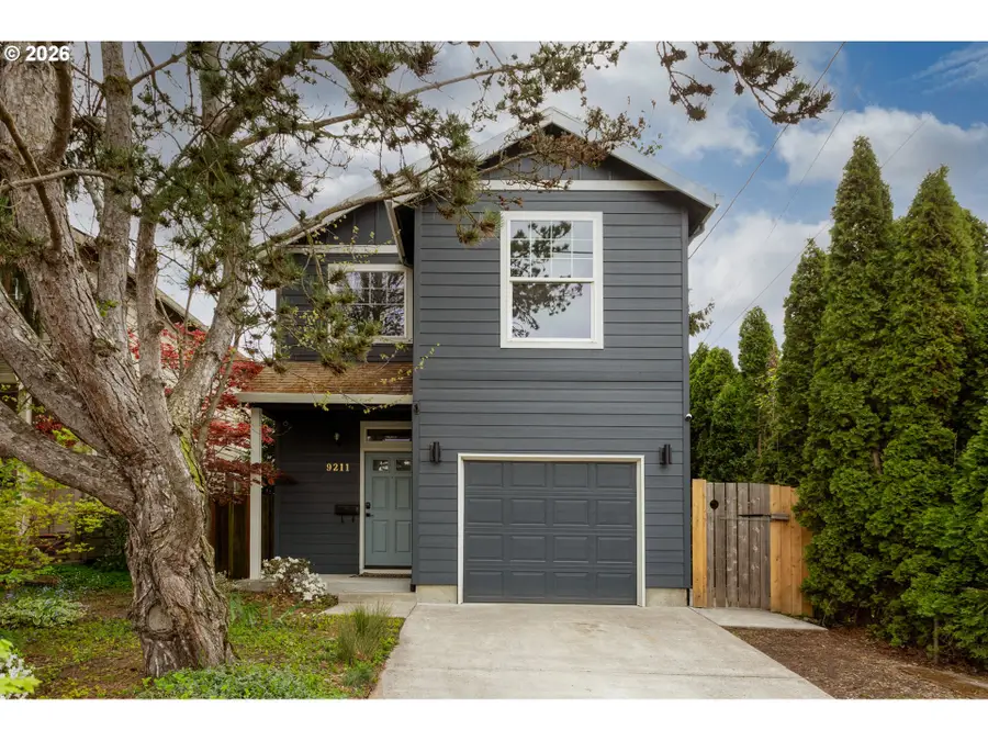 9211 N Clarendon Ave, Portland, OR 97203 - #2