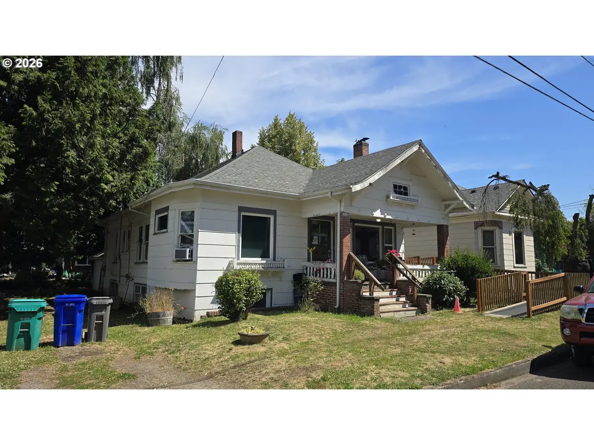885 NE 3rd St, Gresham, OR 97030 - #1