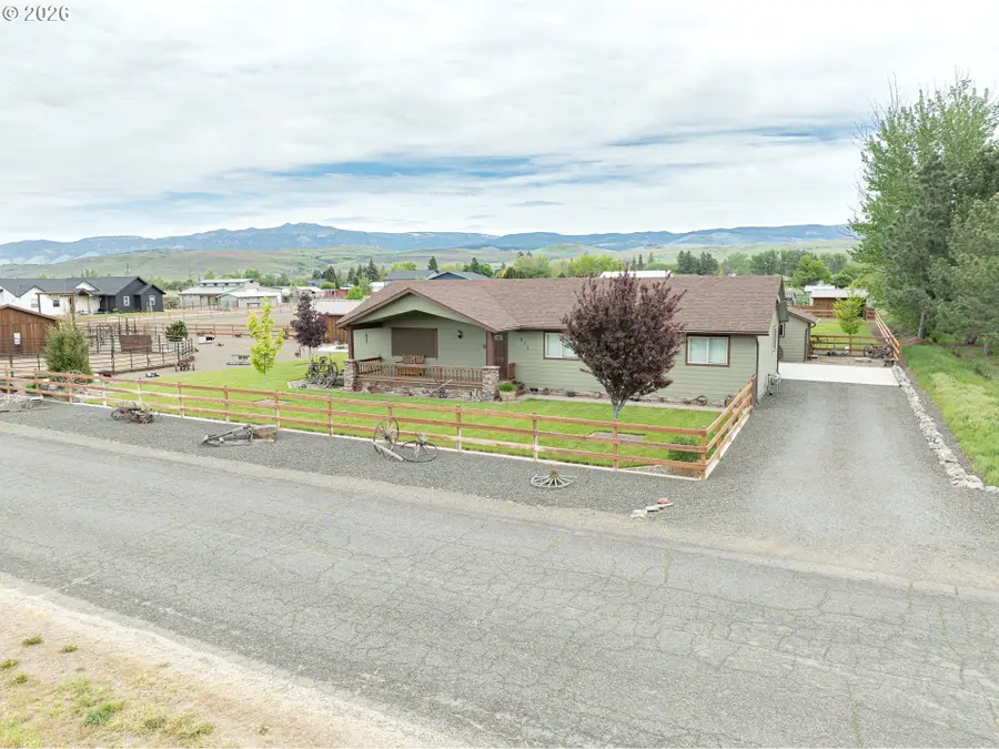 975 N 10th St, Union, OR 97883 - #2