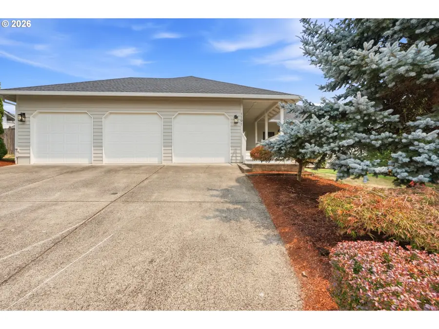 1191 E Caples Ct, La Center, WA 98629 - #2