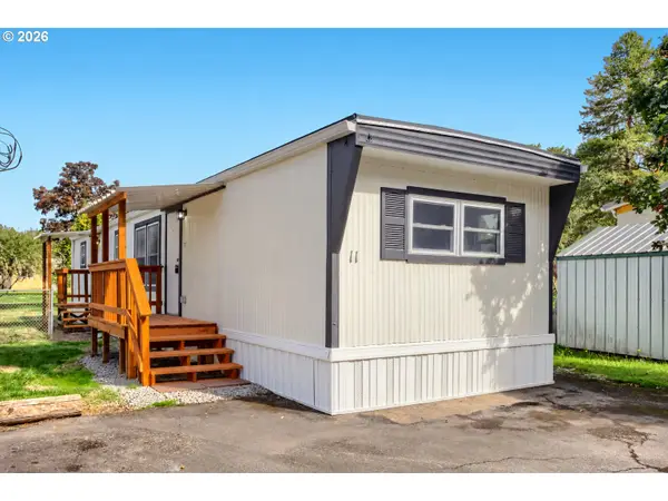 26052 SE Eagle Creek Rd #11, EagleCreek, OR 97022