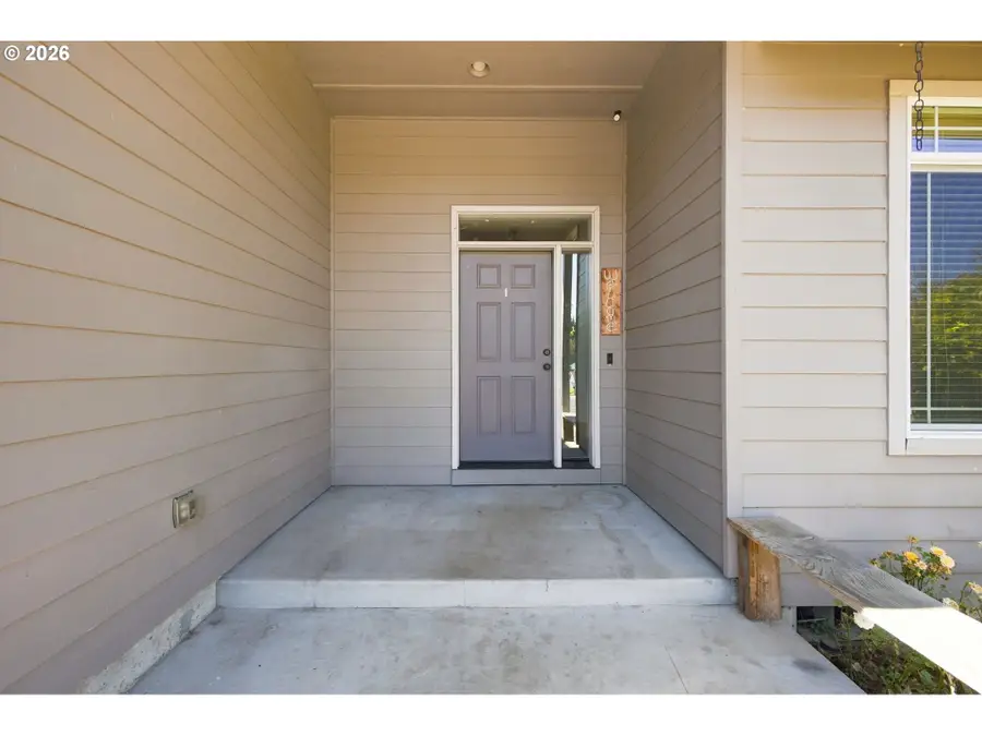 18255 Antler Ave, Sandy, OR 97055 - #2