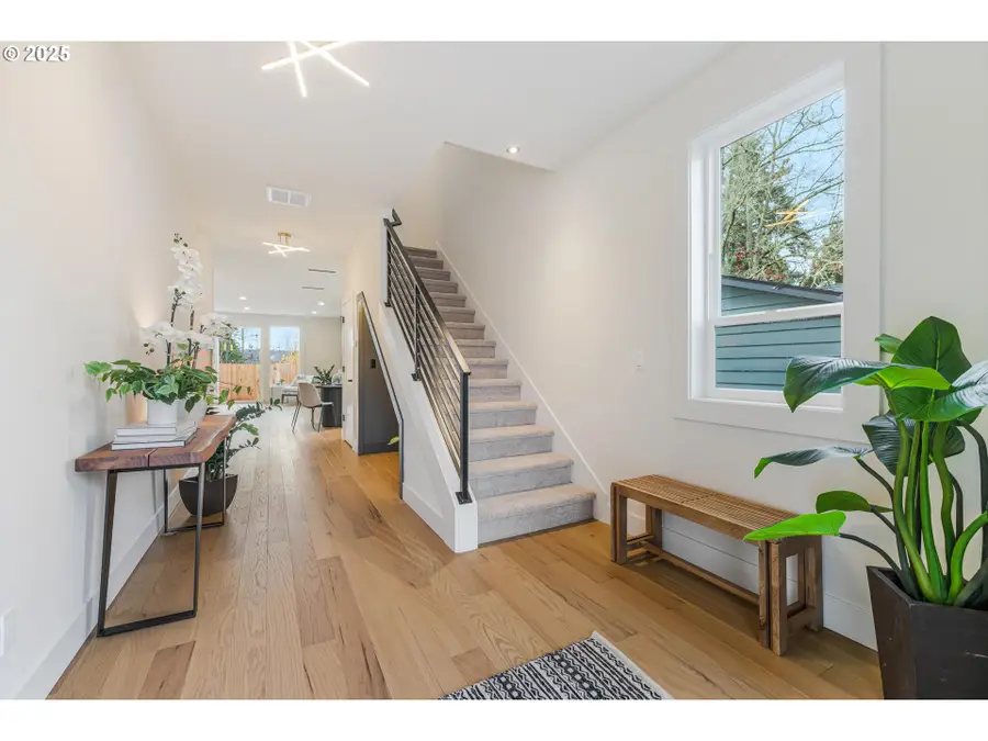 10287 SE 36th Ave, Milwaukie, OR 97222 - Image #2