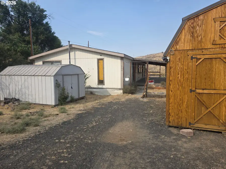 302 2nd St, Maupin, OR 97037 - #2