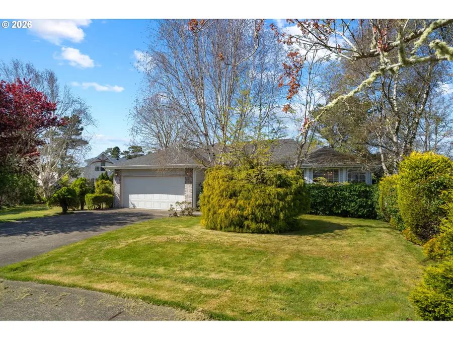 1480 S Edgewood St, Seaside, OR 97138 - #2