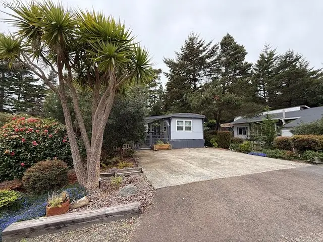 1600 Rhododendron Dr #155, Florence, OR 97439 - #2