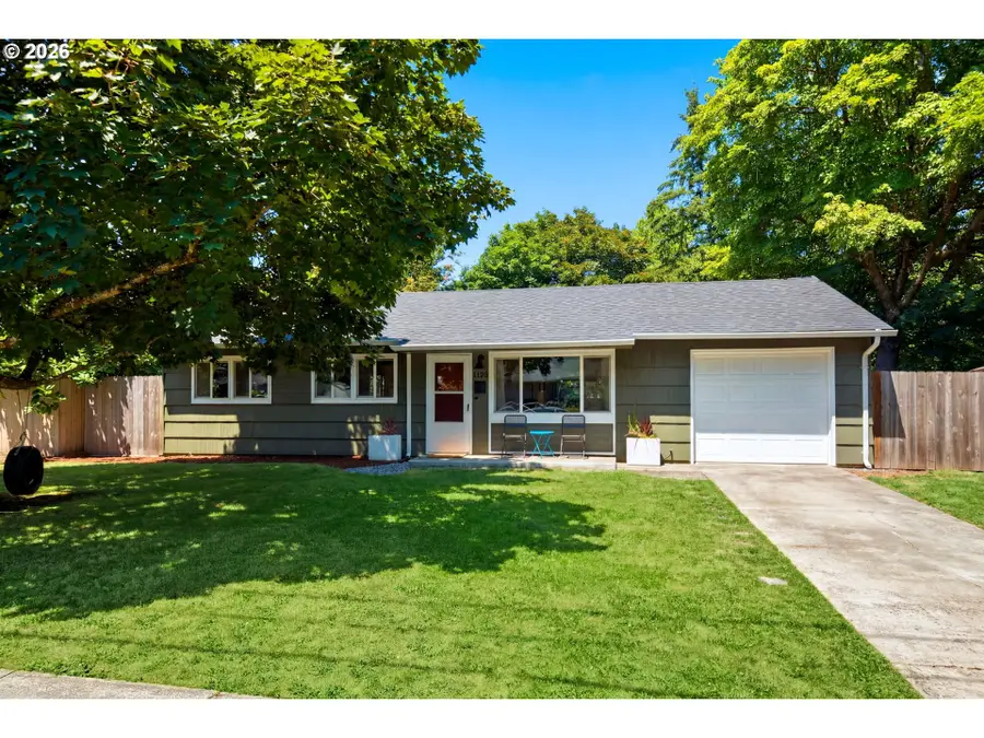 11555 SW 11th St, Beaverton, OR 97005 - #2